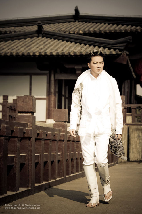 Đ&agrave;m Vĩnh Hưng l&atilde;ng tử Trung Hoa